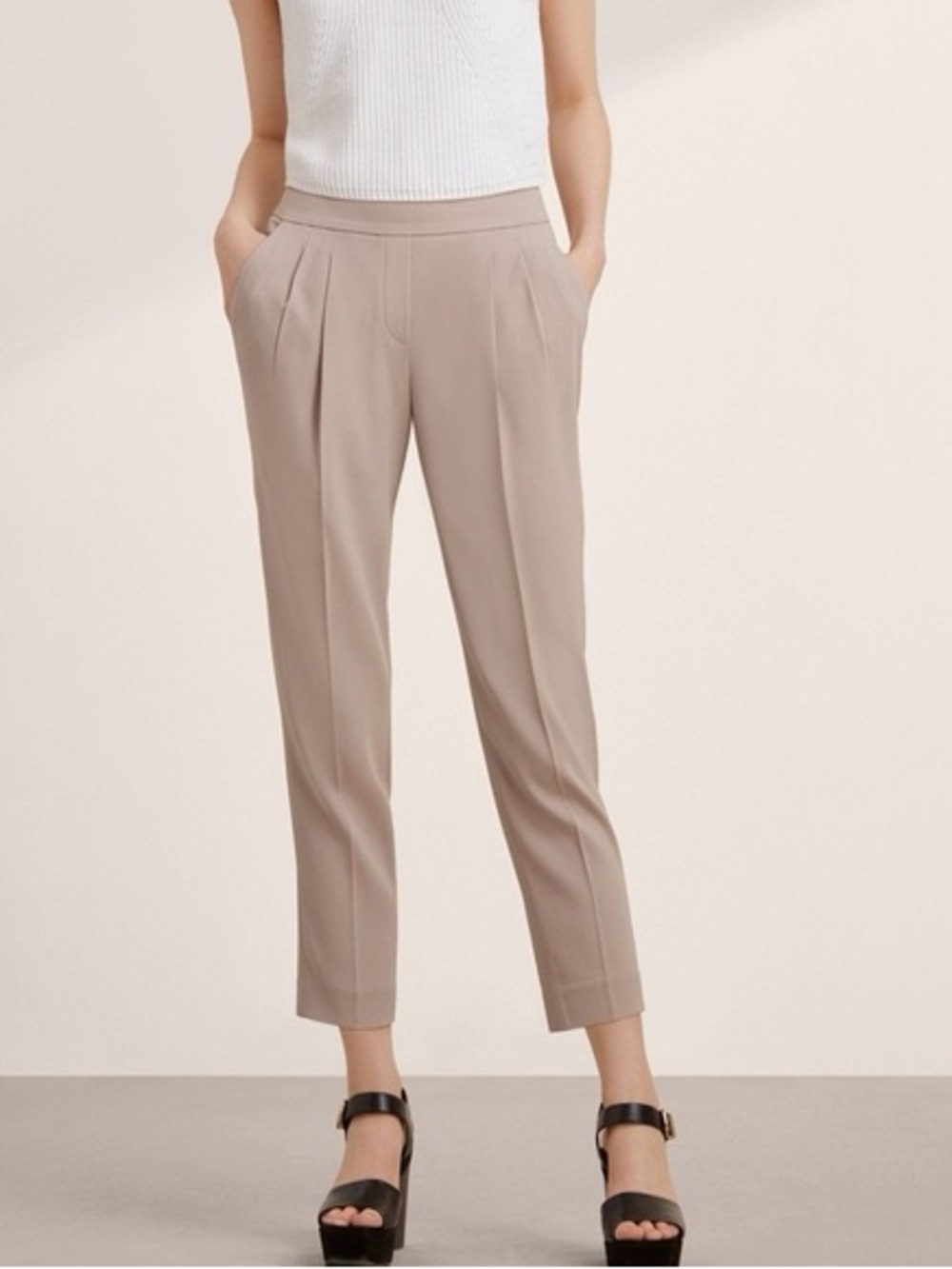 Babaton| Aritzia| Cohen Taupe Cropped Pleated Japanese Crepe Trouser Pants Sz 10